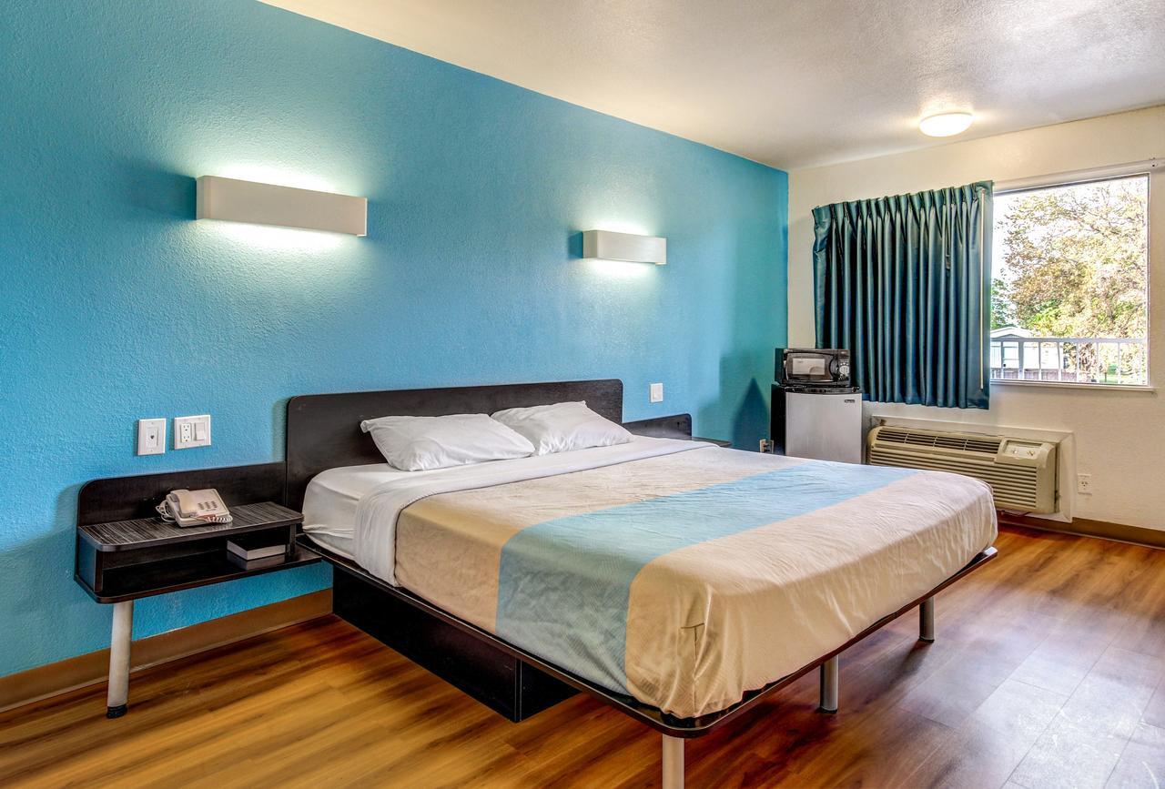 Motel 6 Waco - Lacy Lakeview Bellmead Esterno foto
