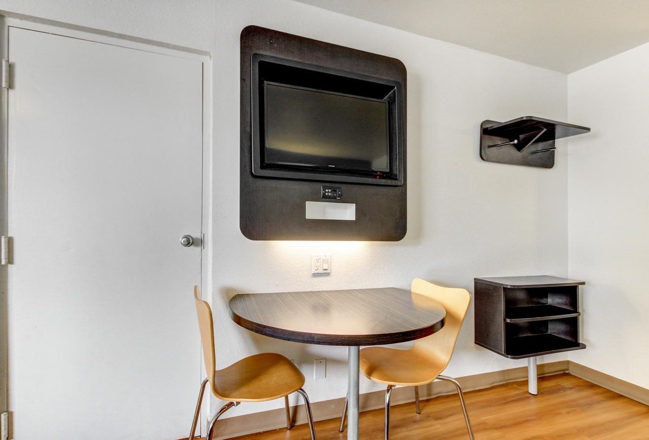 Motel 6 Waco - Lacy Lakeview Bellmead Esterno foto