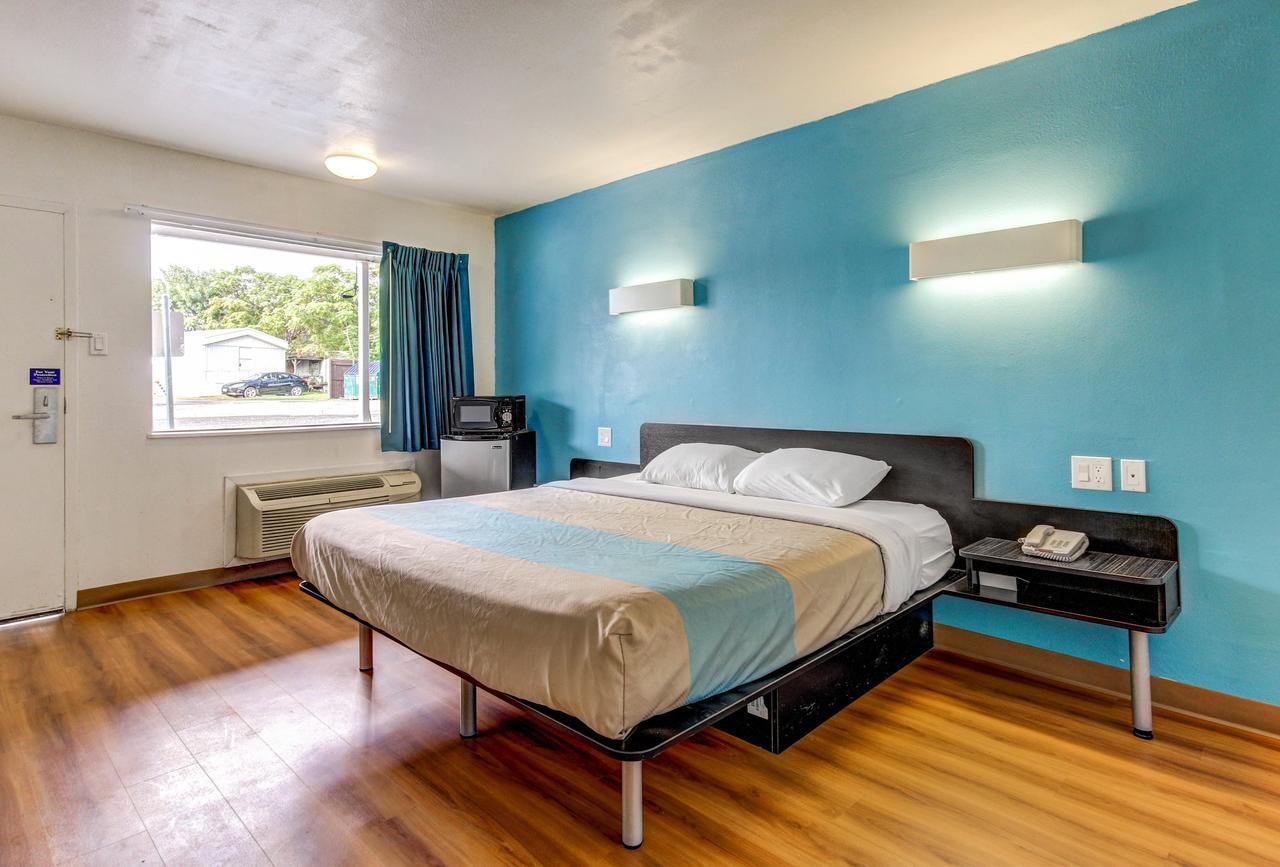 Motel 6 Waco - Lacy Lakeview Bellmead Esterno foto